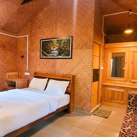 Monsoon Retreats Ecostay- Treehouse Thekkady Exterior foto