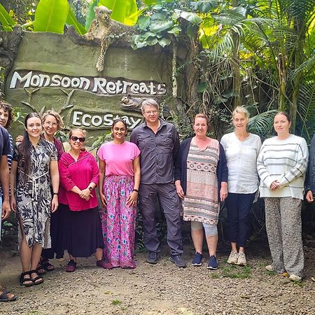 Monsoon Retreats Ecostay- Treehouse Thekkady Exterior foto